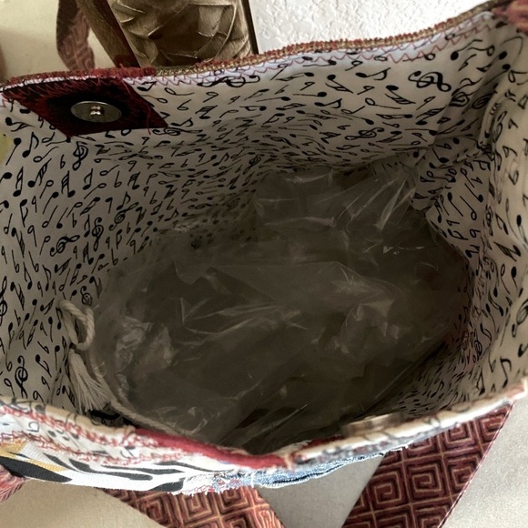 Vibrant Music-Themed Hobo Denim Pocket Embroidered Reverse Canvas Back Bag NWOT - Picture 6 of 14